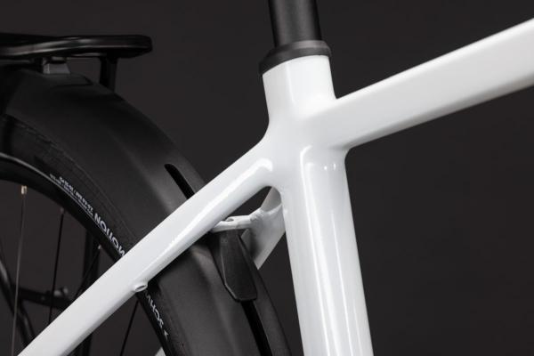 Cube Touring Hybrid ONE 600 metallicwhite'n'chrome Gr&ouml;&szlig;e: 54 cm Produktbild 4