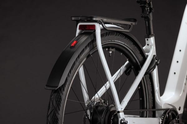 Cube Kathmandu Hybrid Deluxe Pro 800 metallicwhite'n'chrome Gr&ouml;&szlig;e: Easy Entry 54 cm Produktbild 4