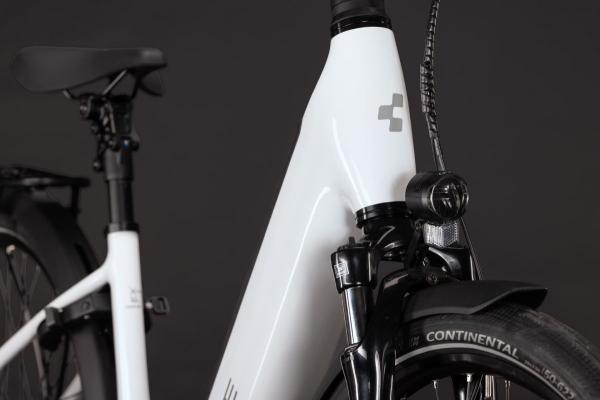Cube Supreme RT Hybrid Comfort EX 600 metallicwhite'n'reflex Gr&ouml;&szlig;e: Easy Entry 46 cm Produktbild 5