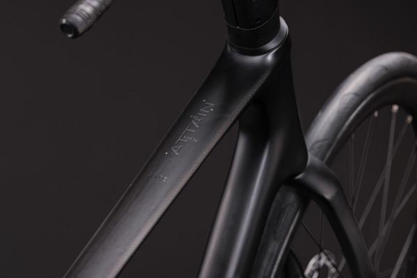 Cube Attain C:62 Race carbon'n'coalchrome Gr&ouml;&szlig;e: 50 cm Produktbild 1