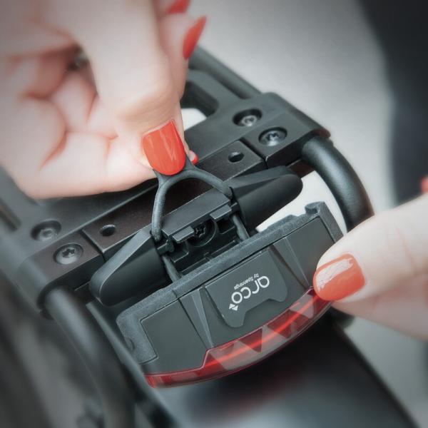 SKS GERMANY INFINITY UNIVERSAL REARLIGHT   Produktbild 5