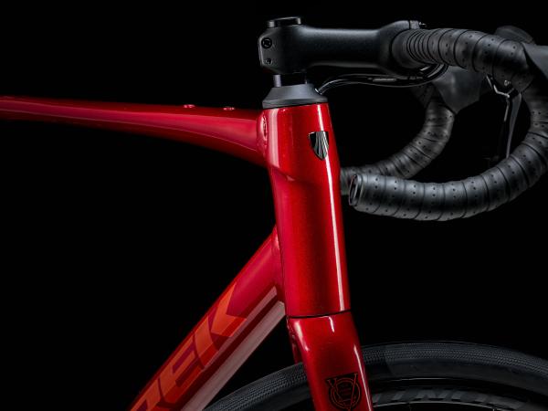 Trek Domane AL 2 54 Crimson to Dark Carmine Fade Produktbild 3