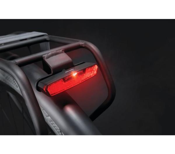 AXA AXA R&uuml;cklicht Juno Batterie Auto Off 80 Produktbild 5